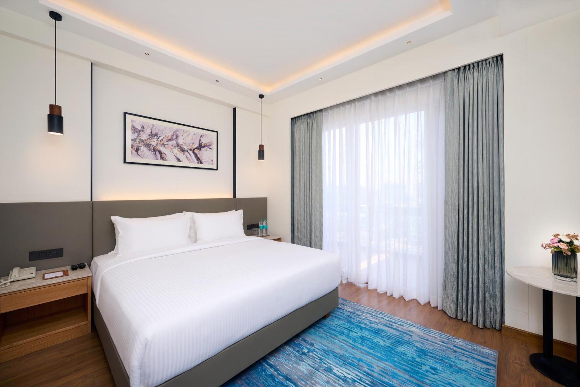 Iris Sarovar Portico غورغاون المظهر الخارجي الصورة