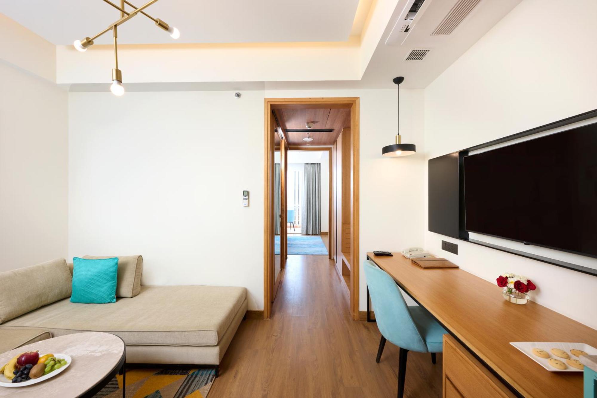 Iris Sarovar Portico غورغاون المظهر الخارجي الصورة