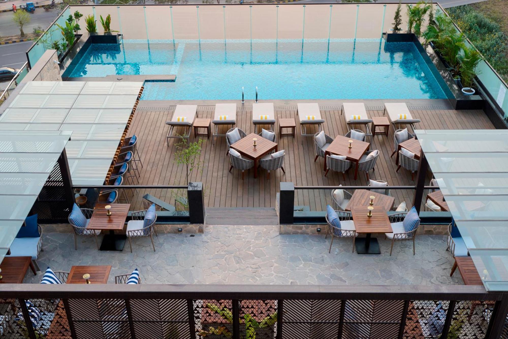 Iris Sarovar Portico غورغاون المظهر الخارجي الصورة