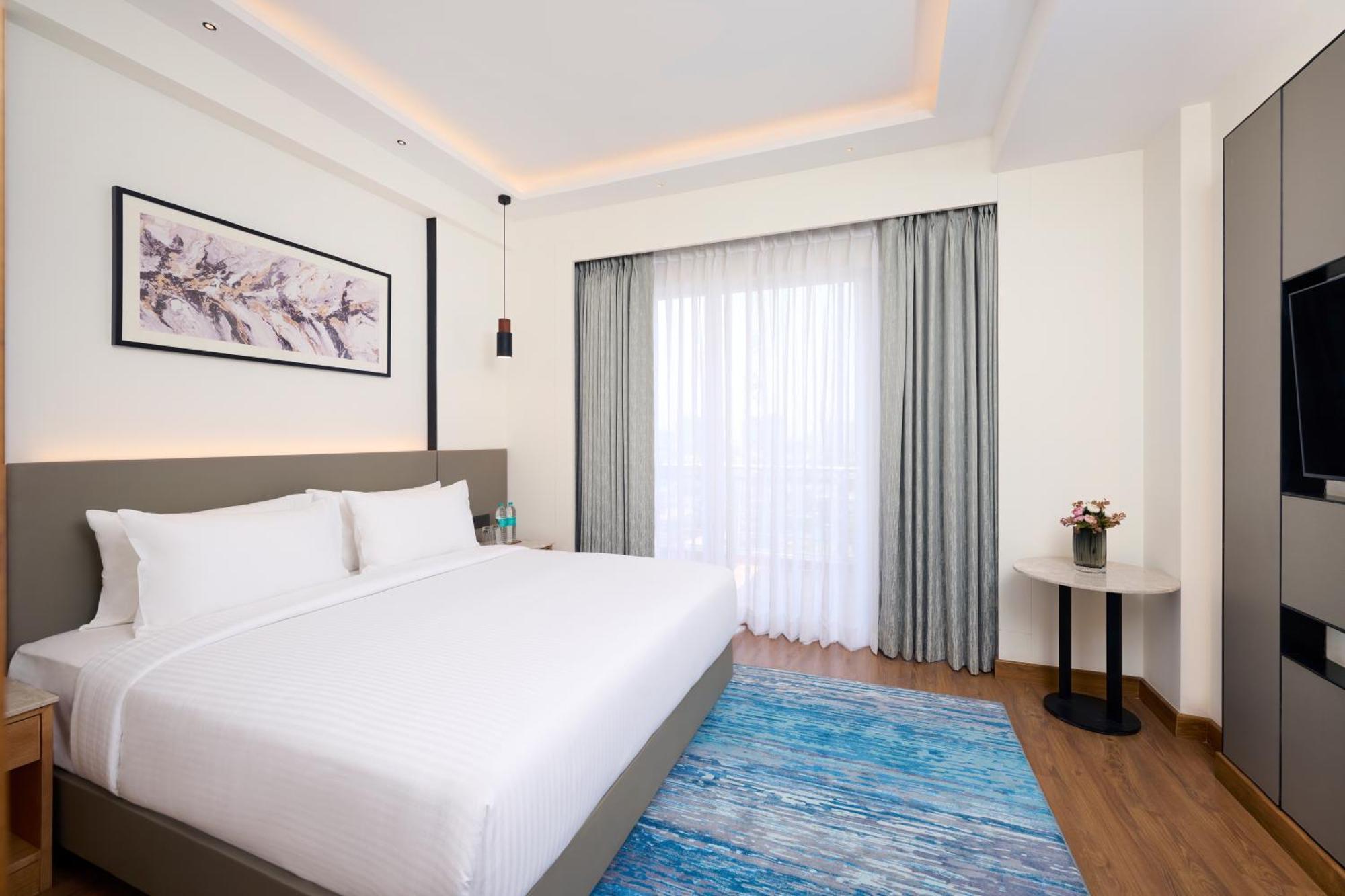 Iris Sarovar Portico غورغاون المظهر الخارجي الصورة