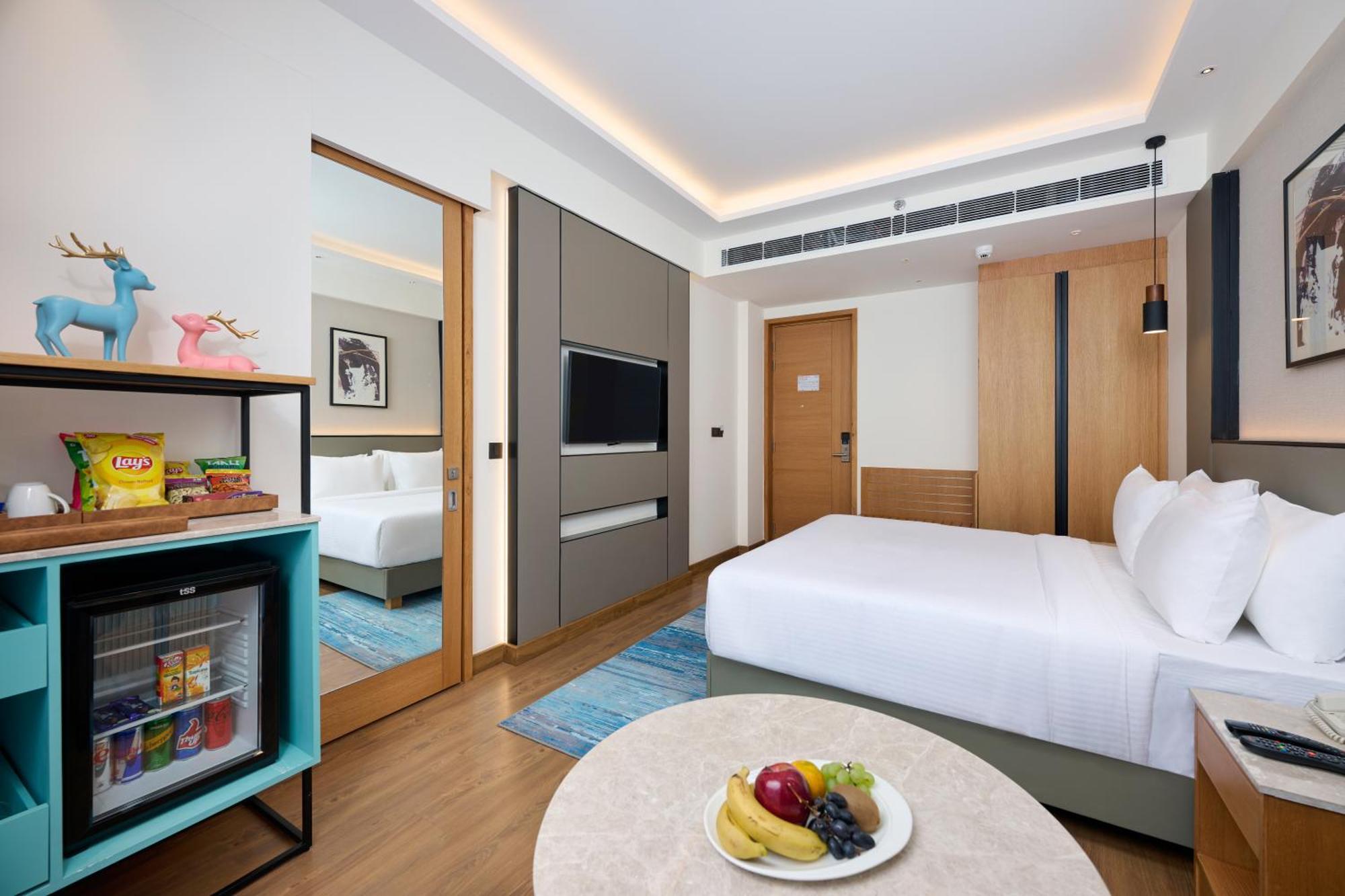 Iris Sarovar Portico غورغاون المظهر الخارجي الصورة